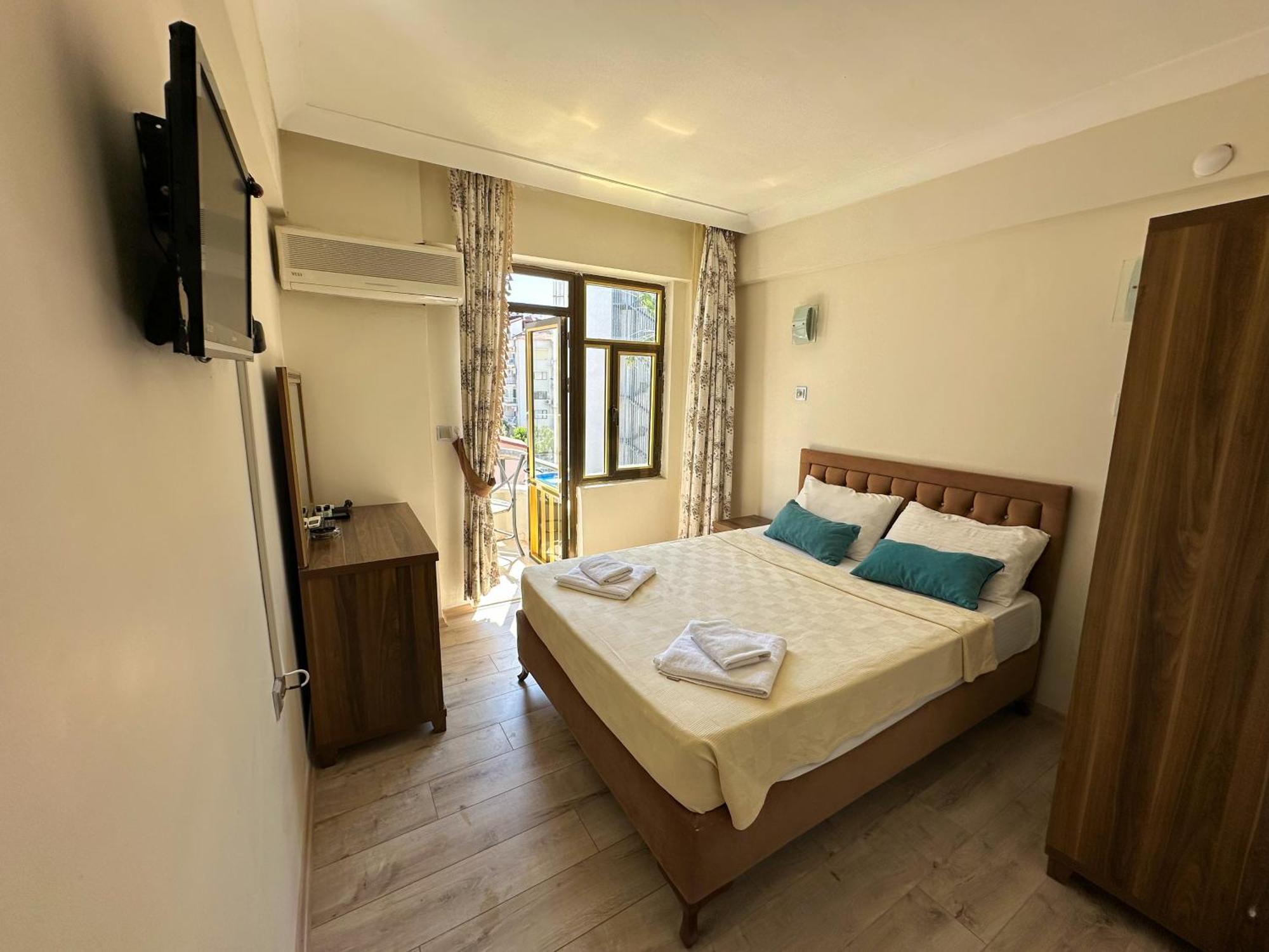 Reis Beach Hotel Marmaris Bagian luar foto