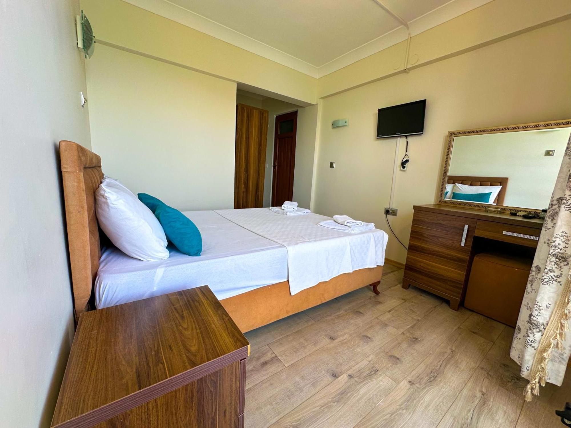 Reis Beach Hotel Marmaris Bagian luar foto